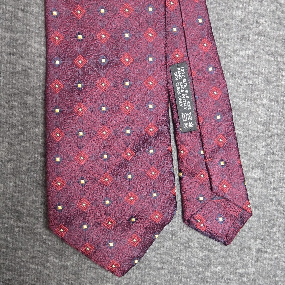 BRIONI Red Diamond Hearts Criss Cross Thick Silk Print Tie Italy 61" x 4
